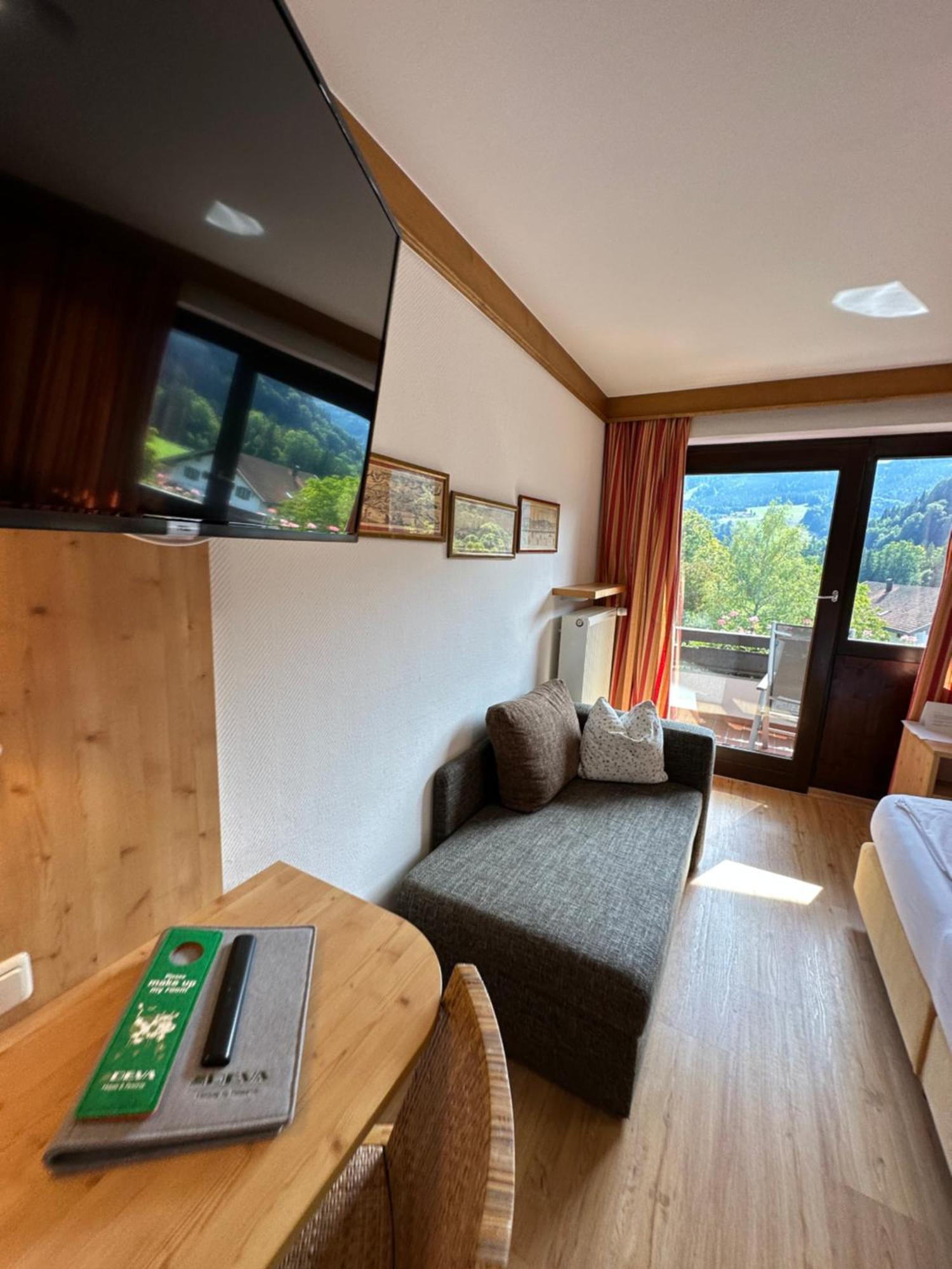 Landhotel Maiergschwendt Inkl Chiemgaukarte โรพอลดิง ภายนอก รูปภาพ