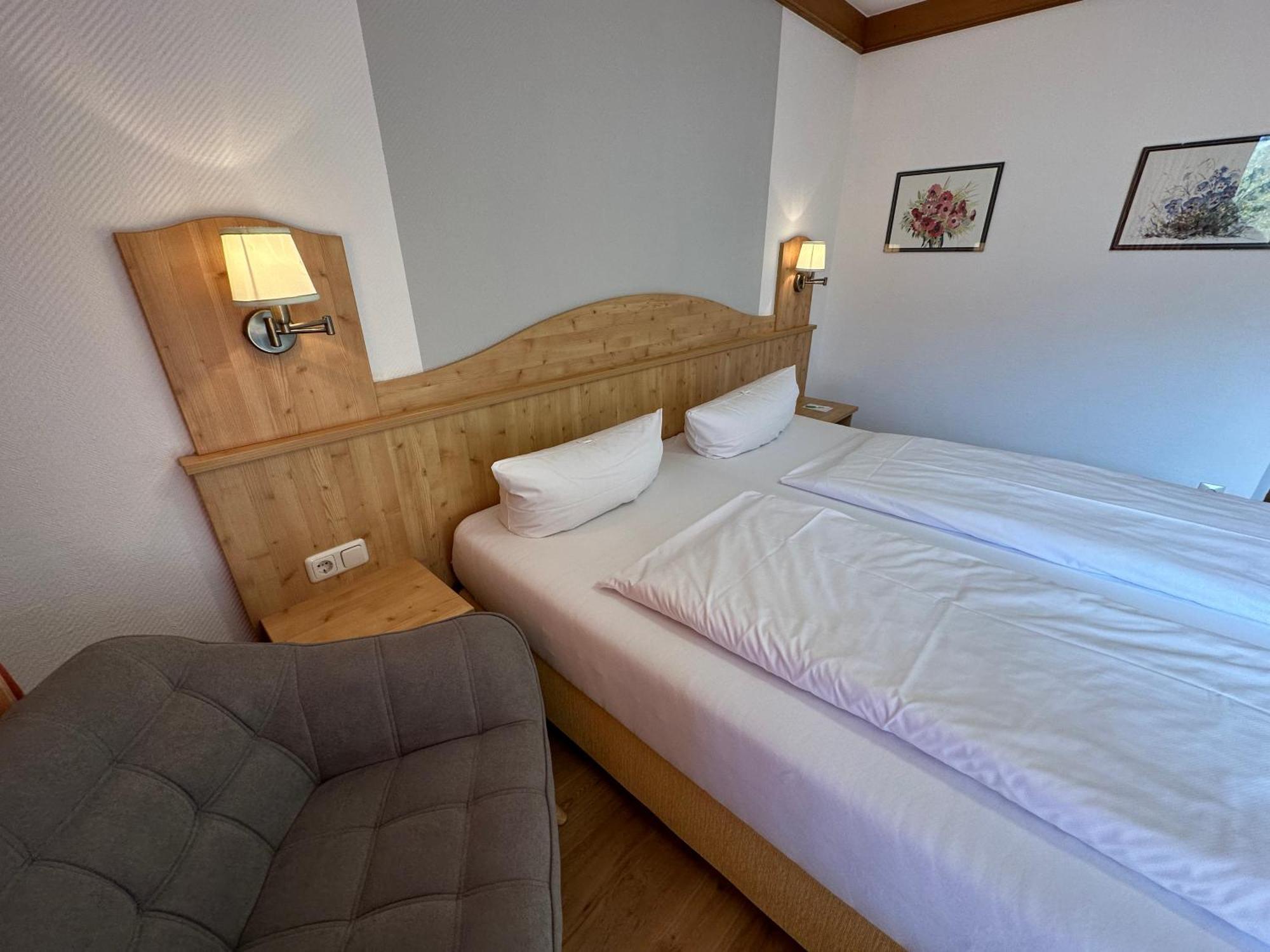 Landhotel Maiergschwendt Inkl Chiemgaukarte โรพอลดิง ภายนอก รูปภาพ