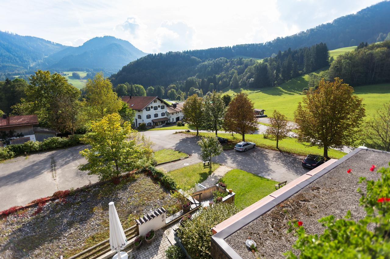 Landhotel Maiergschwendt Inkl Chiemgaukarte โรพอลดิง ภายนอก รูปภาพ
